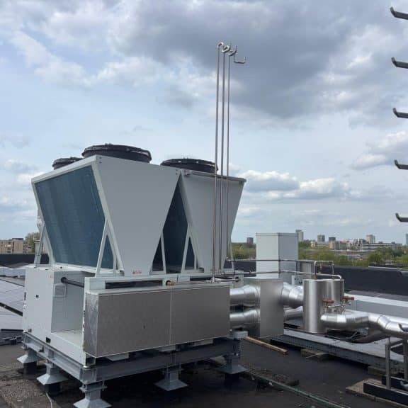 Lochinvar Imperium System Controller with Amicus Altus R290 Heat Pump